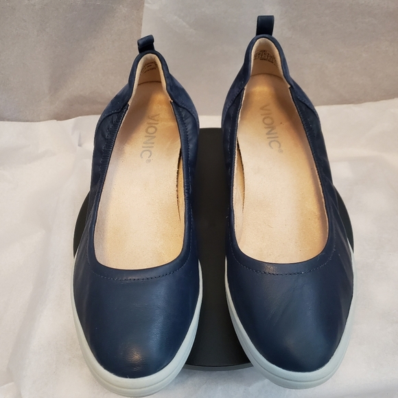Vionic Woman's Jacey Leather Slip-on Wedge Shoe Size 6.5 US EU 37 Blue - Picture 3 of 7